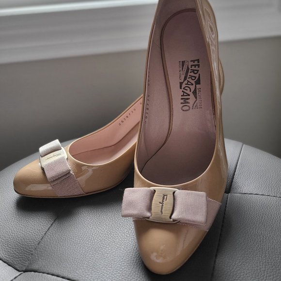 Salvatore Ferragamo heels patent nude - Picture 1 of 4